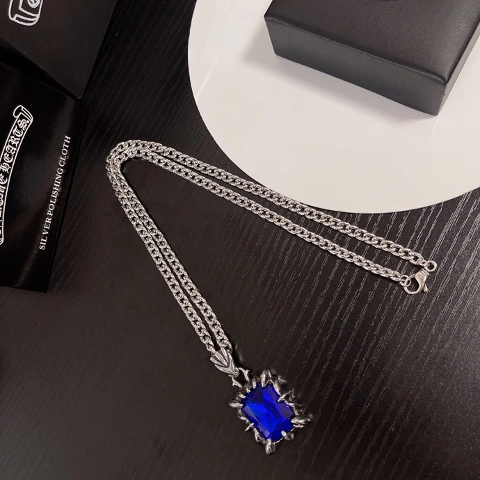 Compact Chrxmx Hxxrts Necklaces 300804