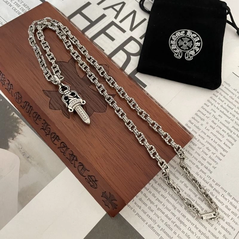Chrxmx Hxxrts Necklaces Compact 300805
