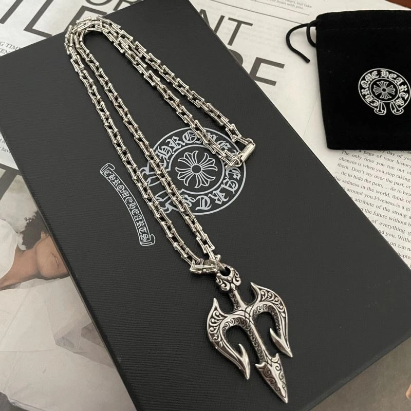 UrbanStyle Chrxmx Hxxrts Necklaces 300814