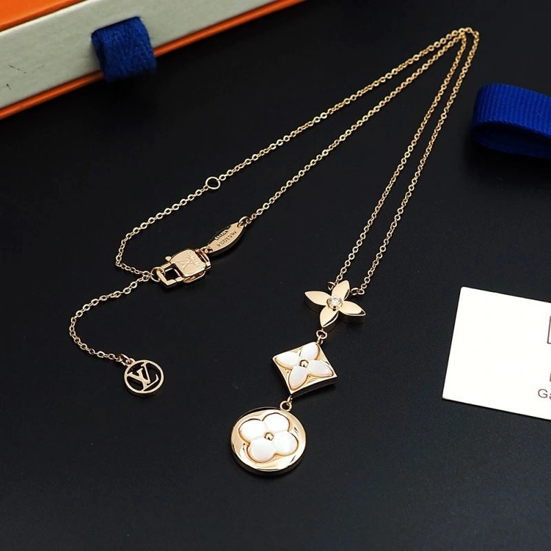 Trendy LX Necklaces 311457