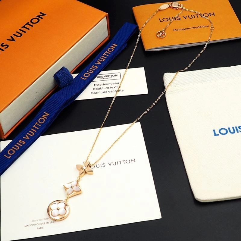 Trendy LX Necklaces 311457