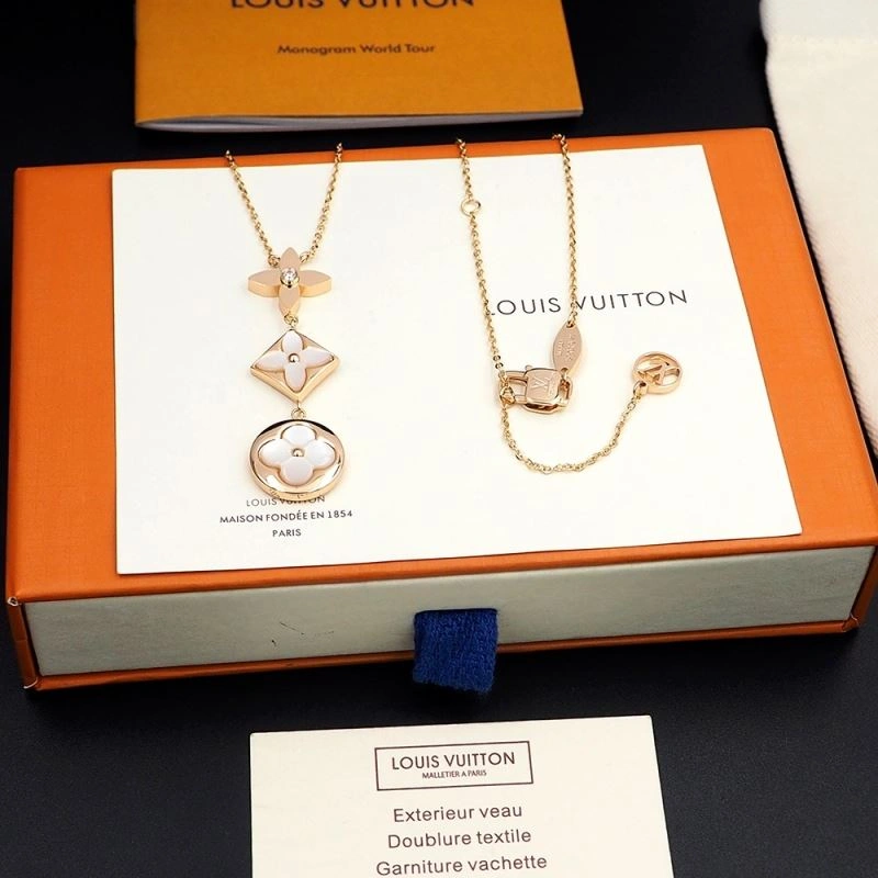 Trendy LX Necklaces 311457
