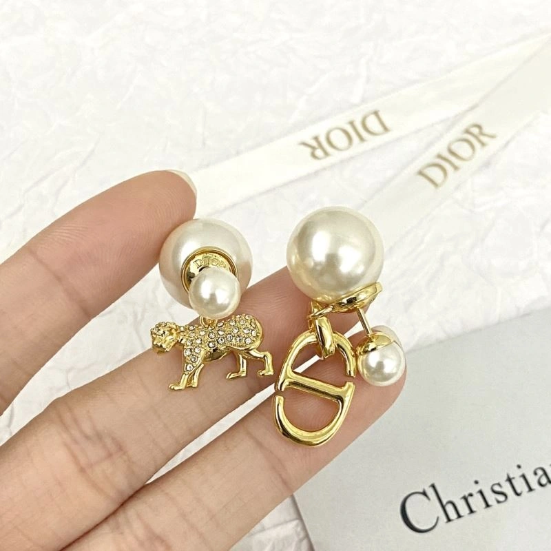 Cozy Christian Dxxr Earrings 295303
