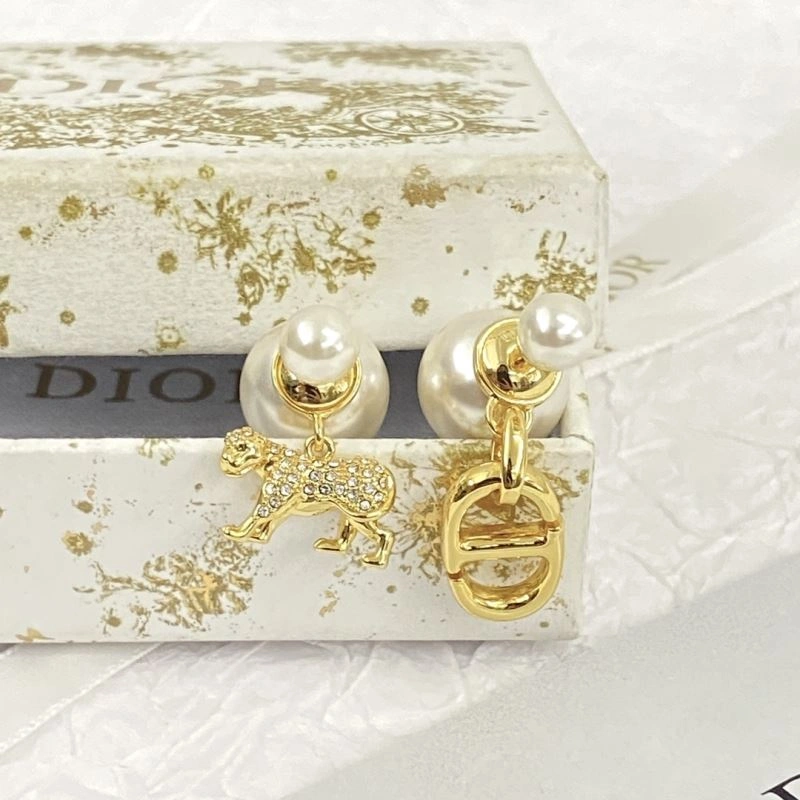 Cozy Christian Dxxr Earrings 295303