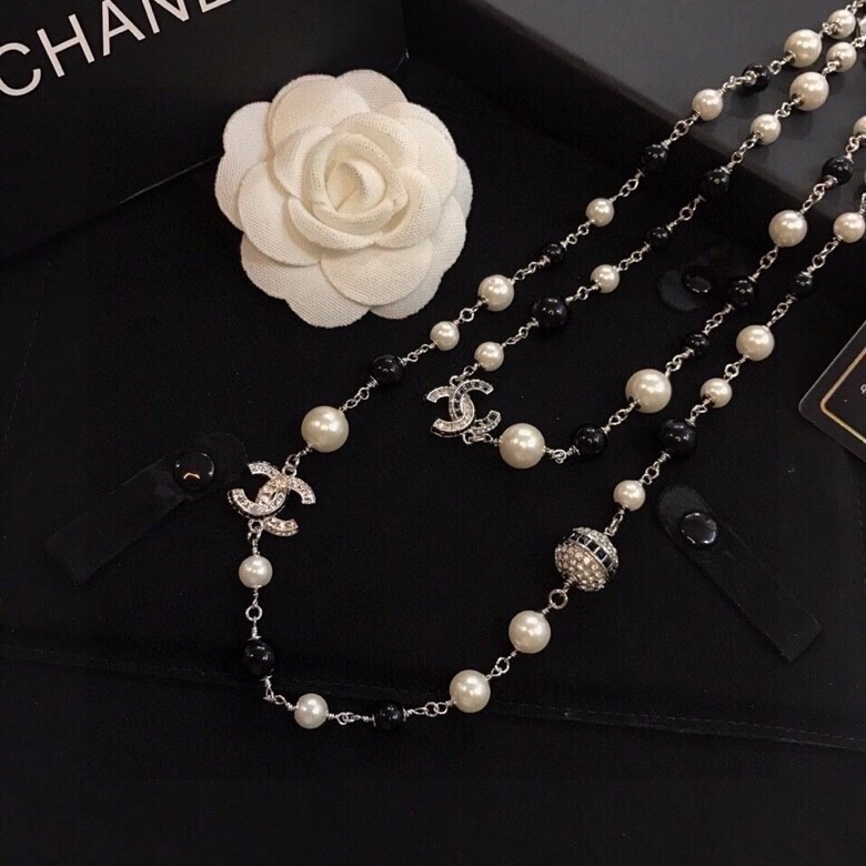 Chxnxl Brooches WellDesigned 292625