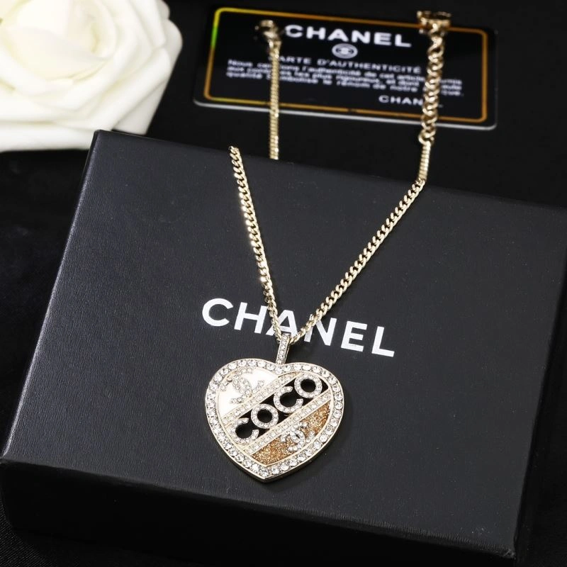 Elegant Chxnxl Brooches 292612