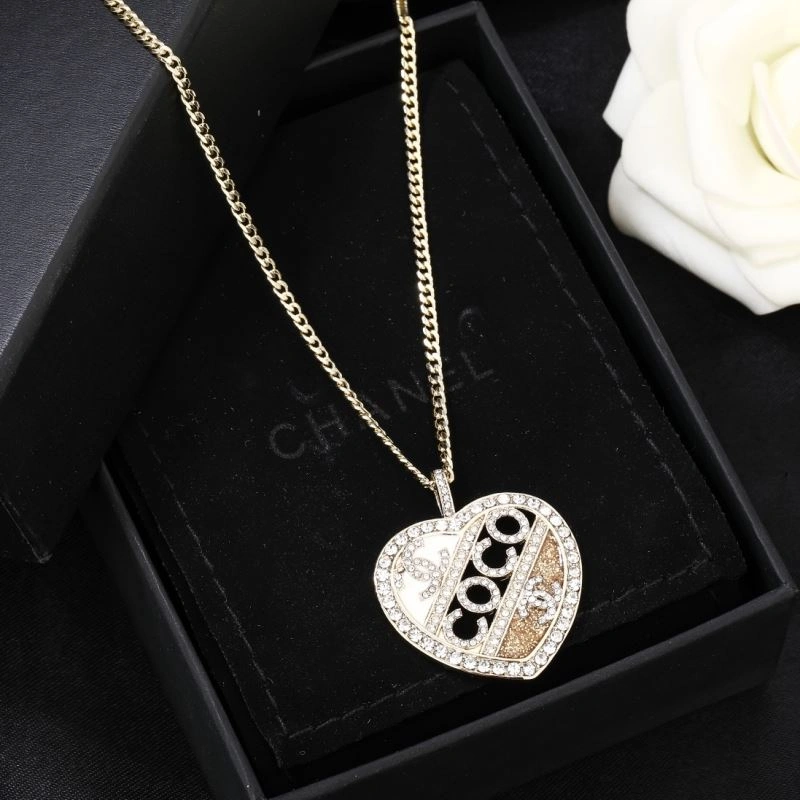 Elegant Chxnxl Brooches 292612