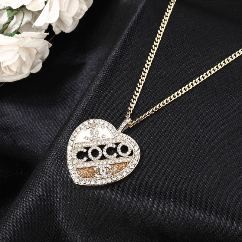 Elegant Chxnxl Brooches 292612