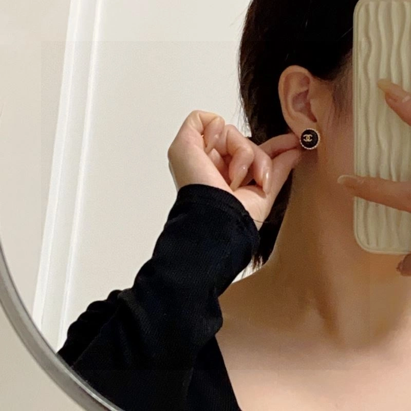 Stylish Chxnxl Earrings 291459