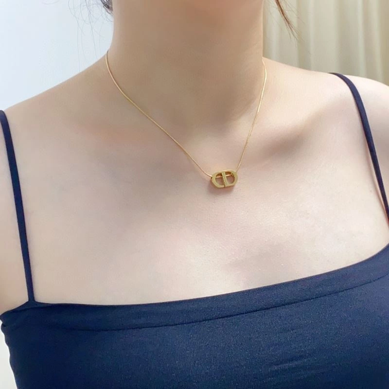 Christian Dxxr Necklaces Trendy 295104