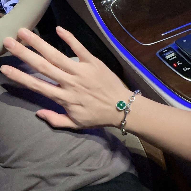 Durable LX Bracelets 311911