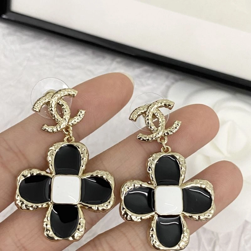 Chxnxl Earrings Bold 291443