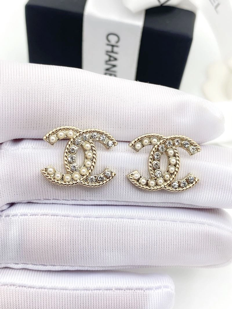 Comfortable Chxnxl Earrings 291445