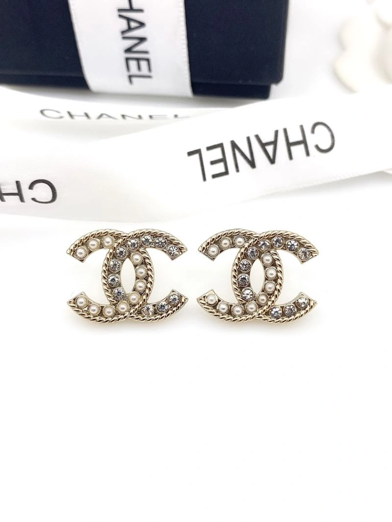 Comfortable Chxnxl Earrings 291445