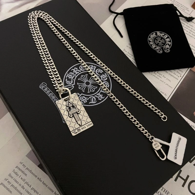 EyeCatching Chrxmx Hxxrts Necklaces 300781
