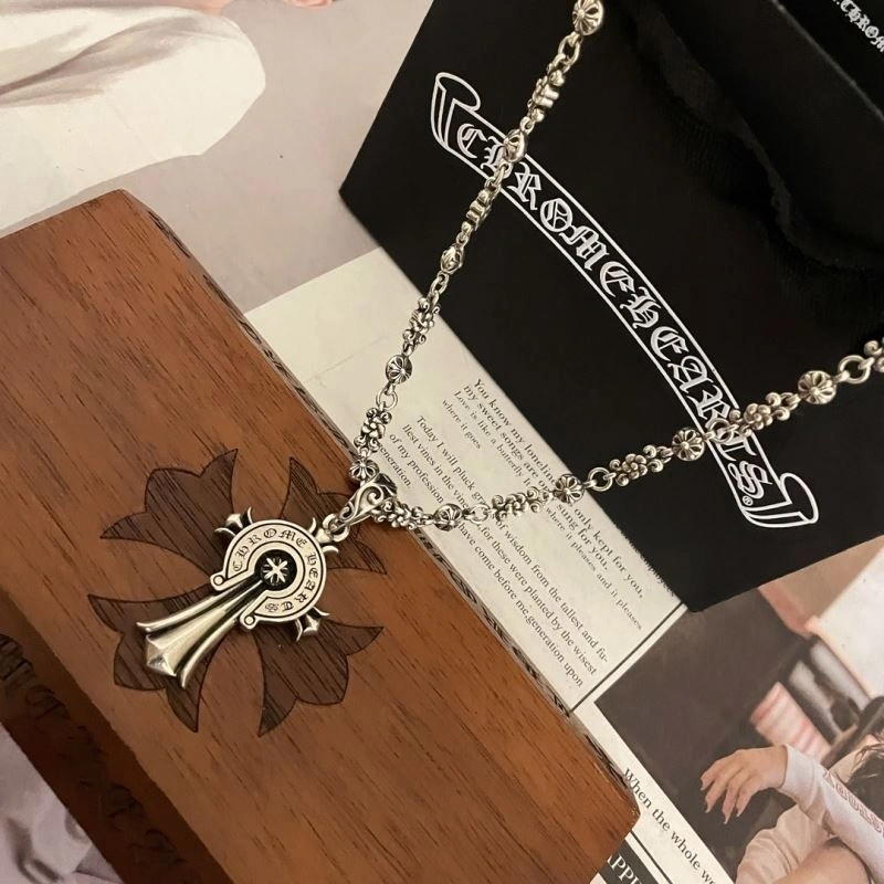 StreetReady Chrxmx Hxxrts Necklaces 300780