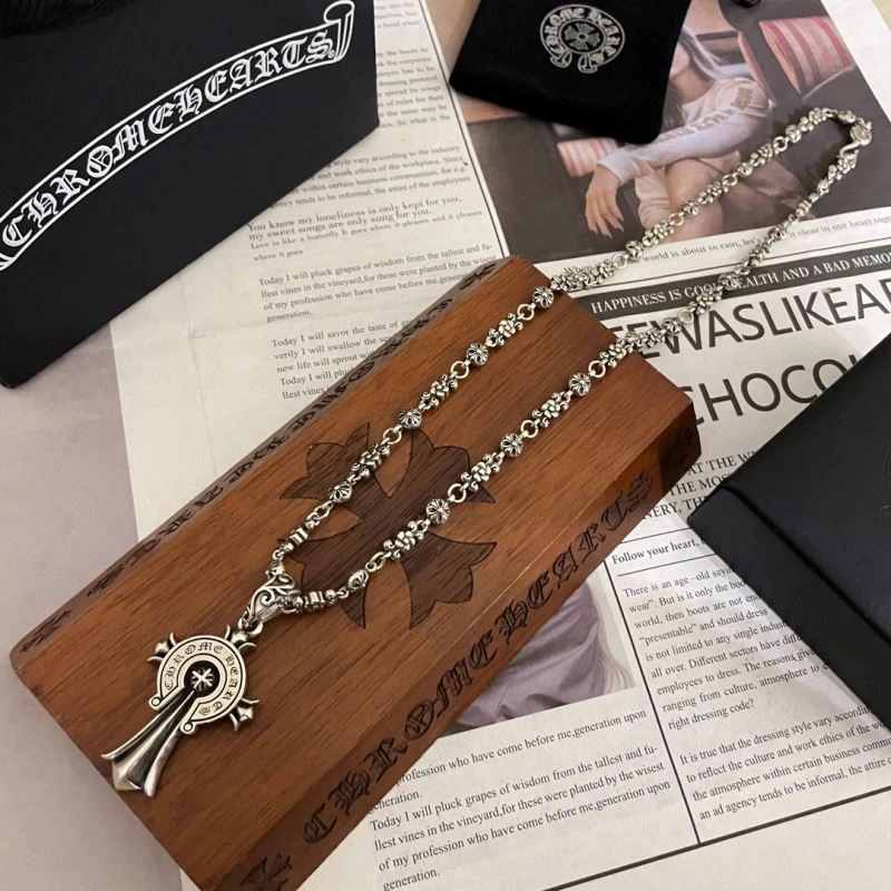 StreetReady Chrxmx Hxxrts Necklaces 300780