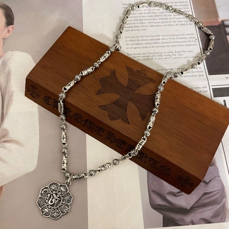 Chrxmx Hxxrts Necklaces ModernLook 300773