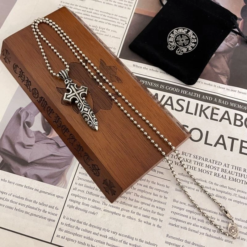 Chrxmx Hxxrts Necklaces EyeCatching 300772