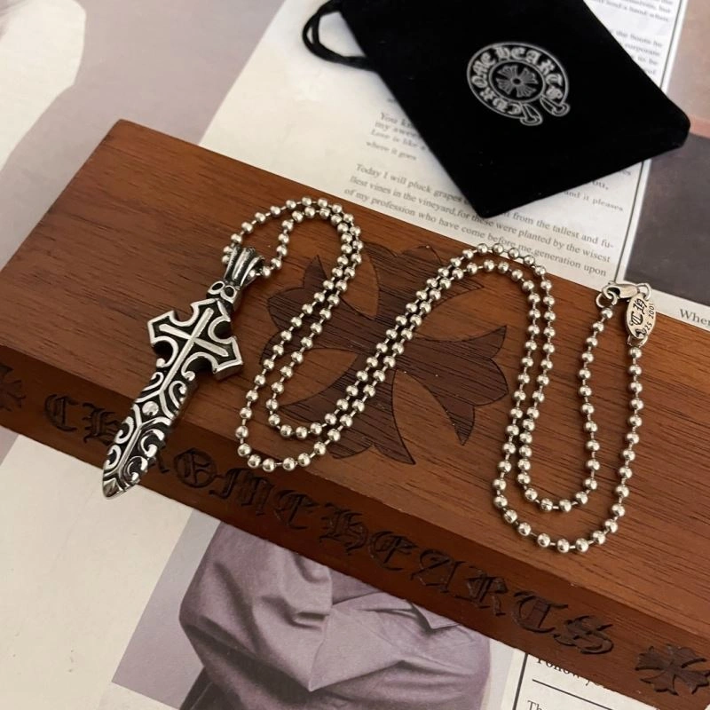 Chrxmx Hxxrts Necklaces EyeCatching 300772