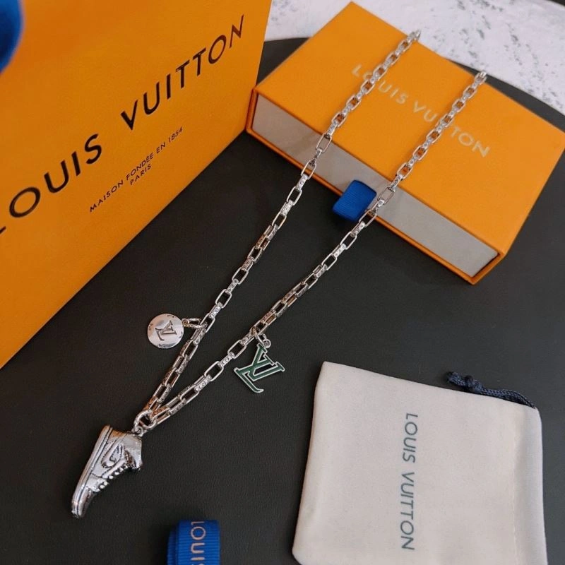 Sleek LX Necklaces 311452