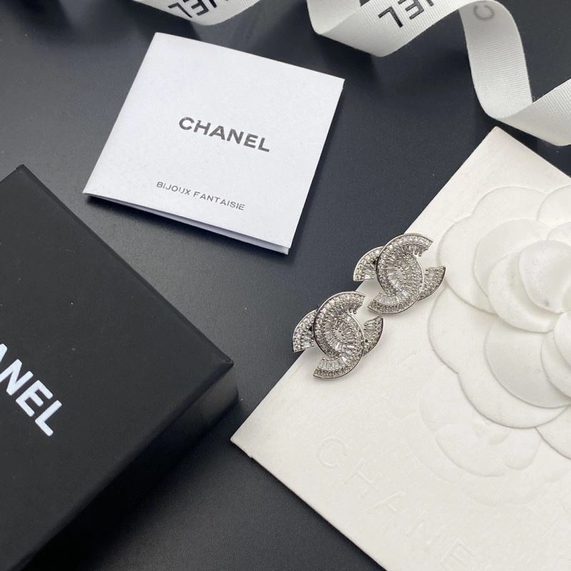 Fashionable Chxnxl Earrings 291433