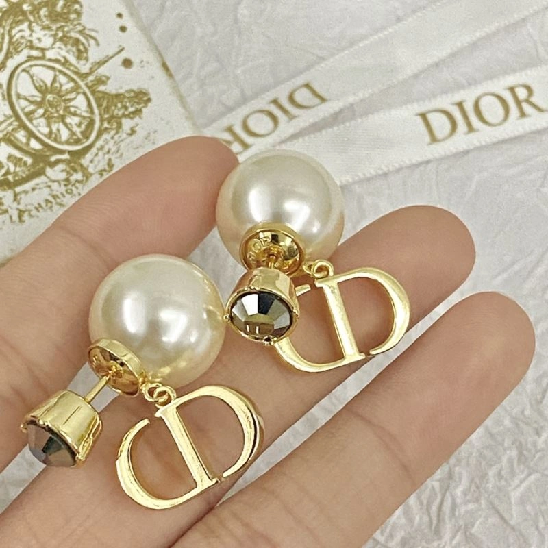 Christian Dxxr Earrings Popular 295299