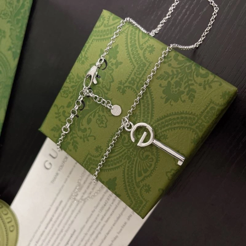 Stylish Gxccx Necklaces 306374