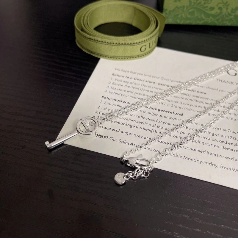Stylish Gxccx Necklaces 306374
