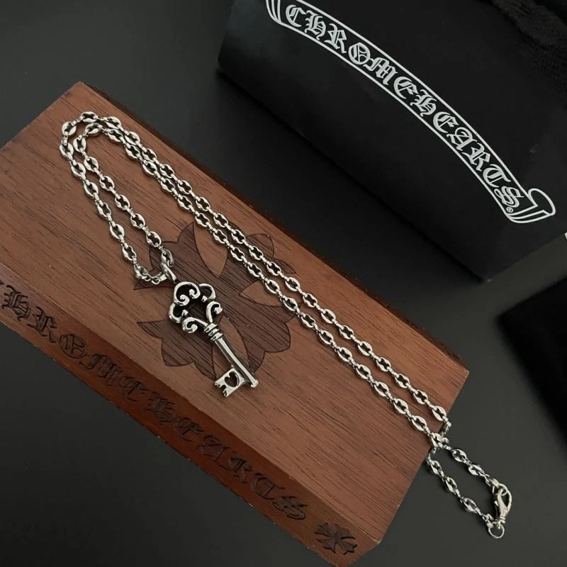 ModernLook Chrxmx Hxxrts Necklaces 300769