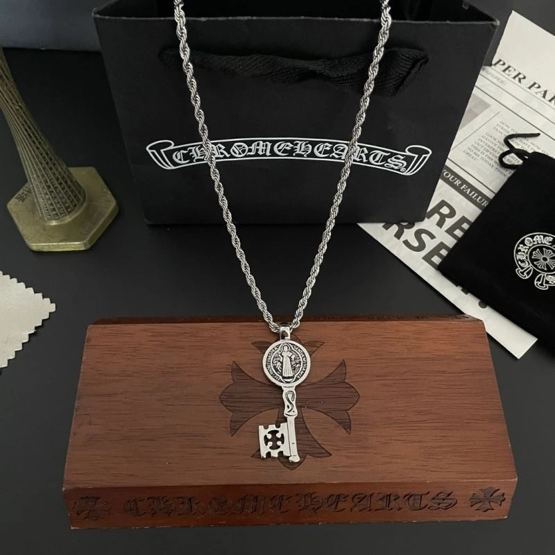 Comfortable Chrxmx Hxxrts Necklaces 300768