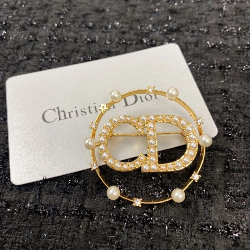 Christian Dxxr Brooches Cozy 295460