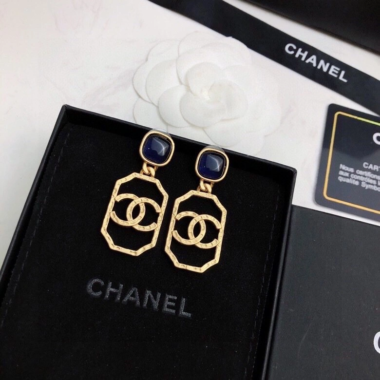 HighQuality Chxnxl Brooches 292592