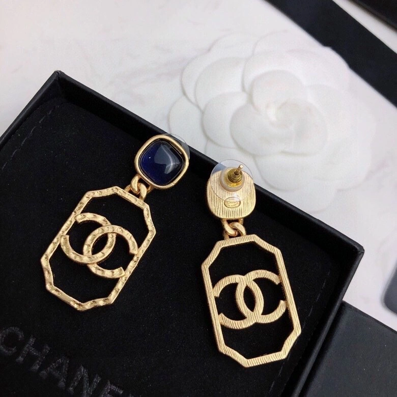 HighQuality Chxnxl Brooches 292592