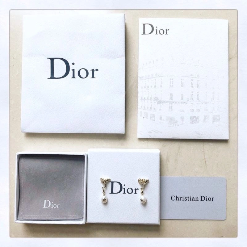 ModernLook Christian Dxxr Earrings 295292
