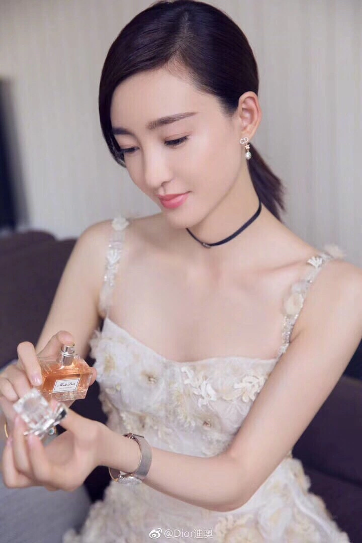 ModernLook Christian Dxxr Earrings 295292