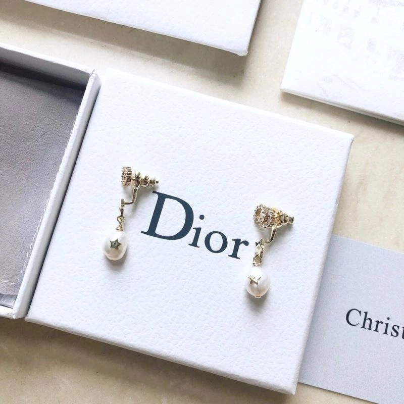 ModernLook Christian Dxxr Earrings 295292