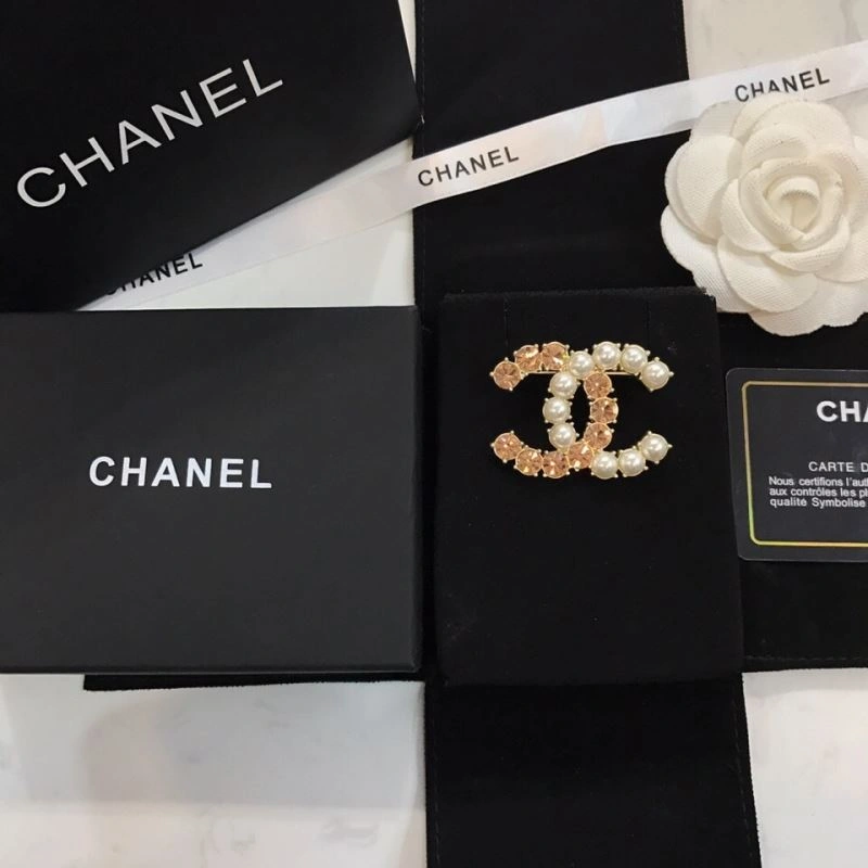 SportInspired Chxnxl Brooches 292590