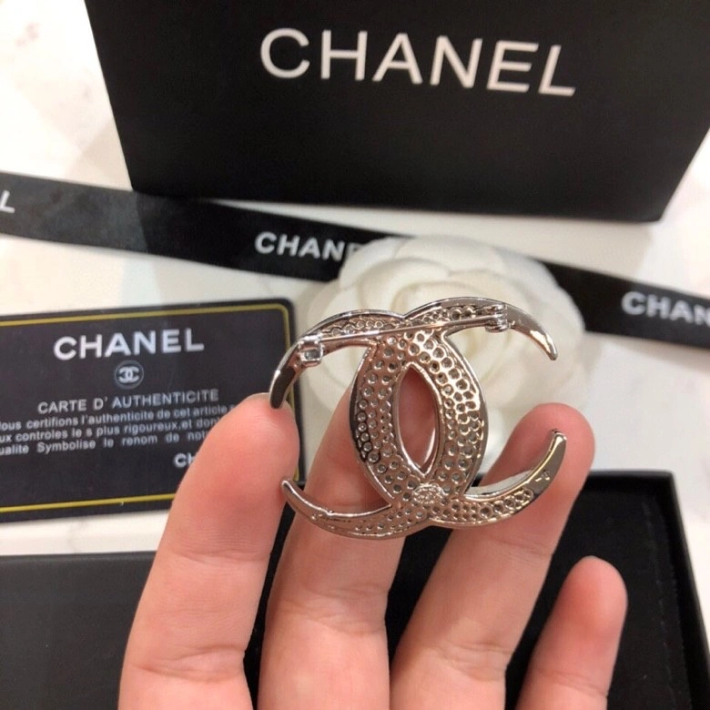 DailyWear Chxnxl Brooches 292587