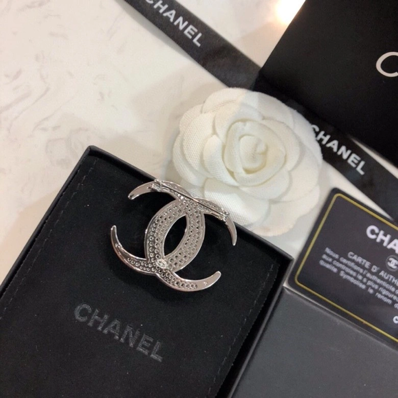 DailyWear Chxnxl Brooches 292587