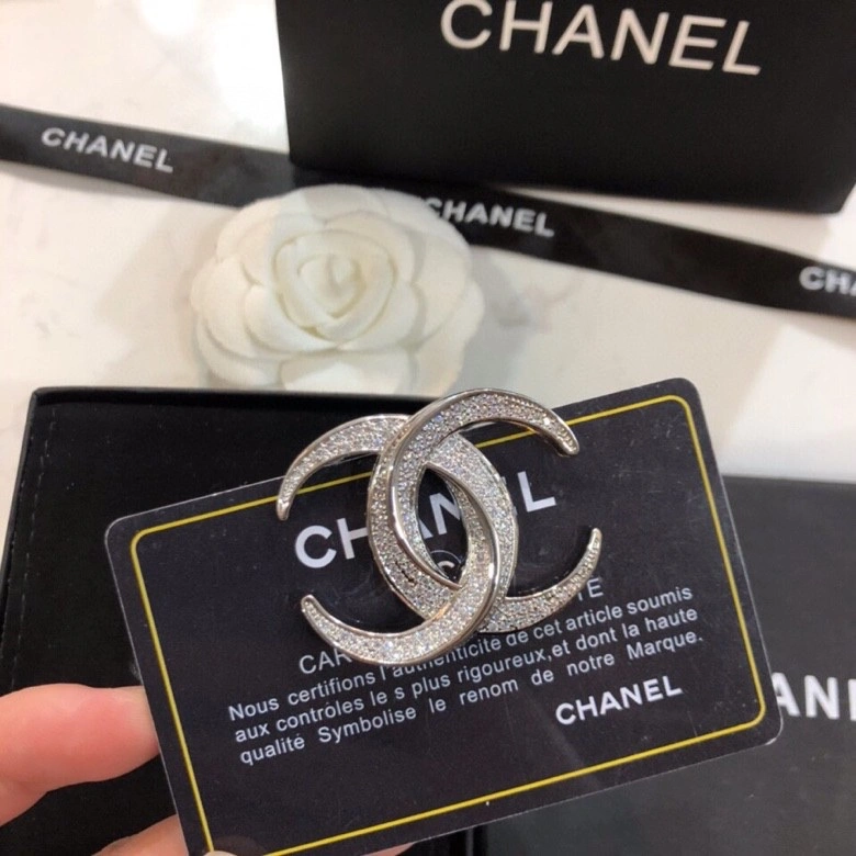 DailyWear Chxnxl Brooches 292587