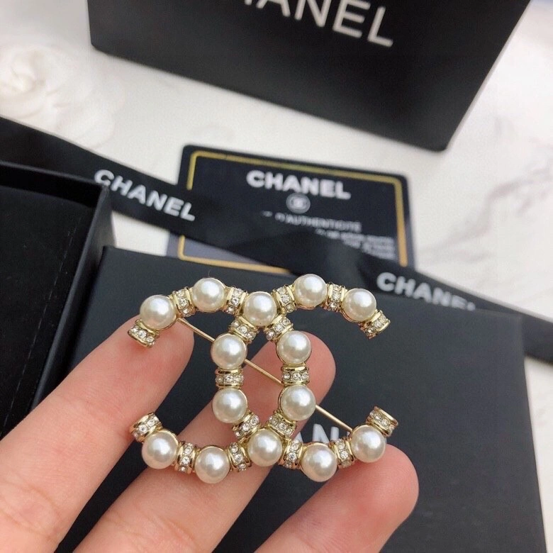 Bright Chxnxl Brooches 292586