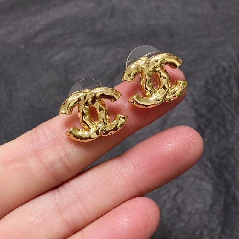 Stylish Chxnxl Earrings 291398