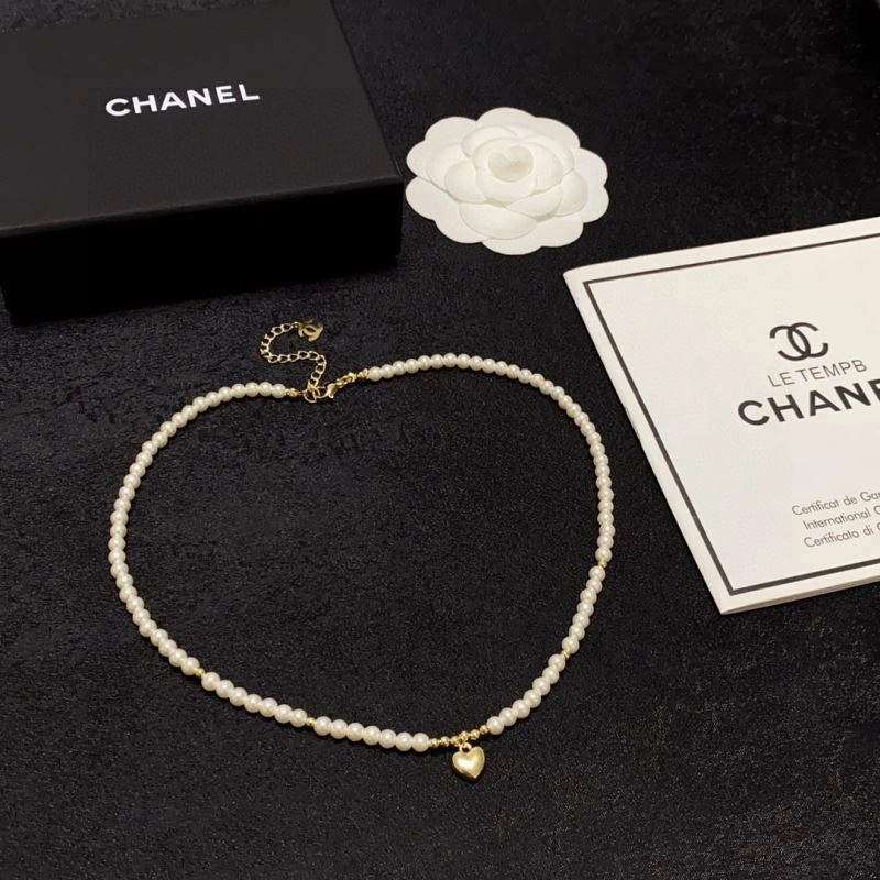 Stylish Chxnxl Brooches 292573