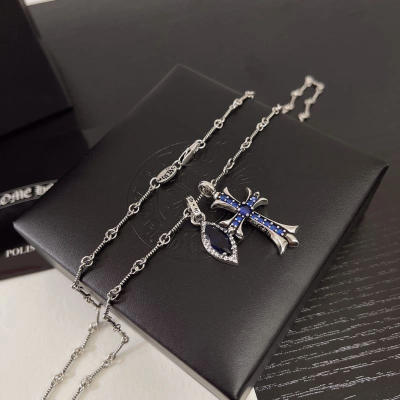 EyeCatching Chrxmx Hxxrts Necklaces 300758