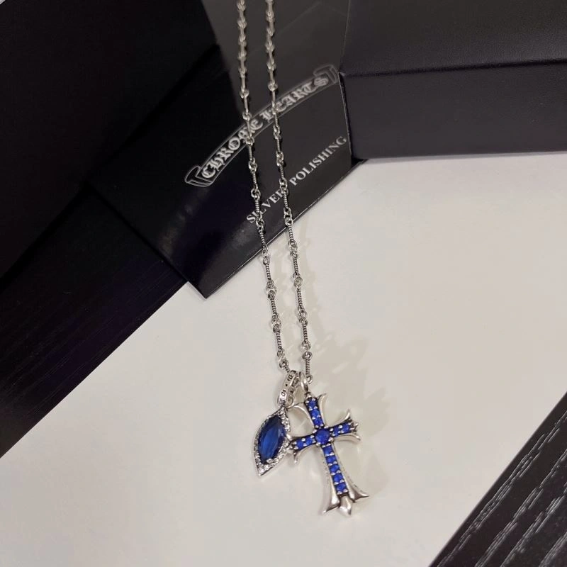 EyeCatching Chrxmx Hxxrts Necklaces 300758