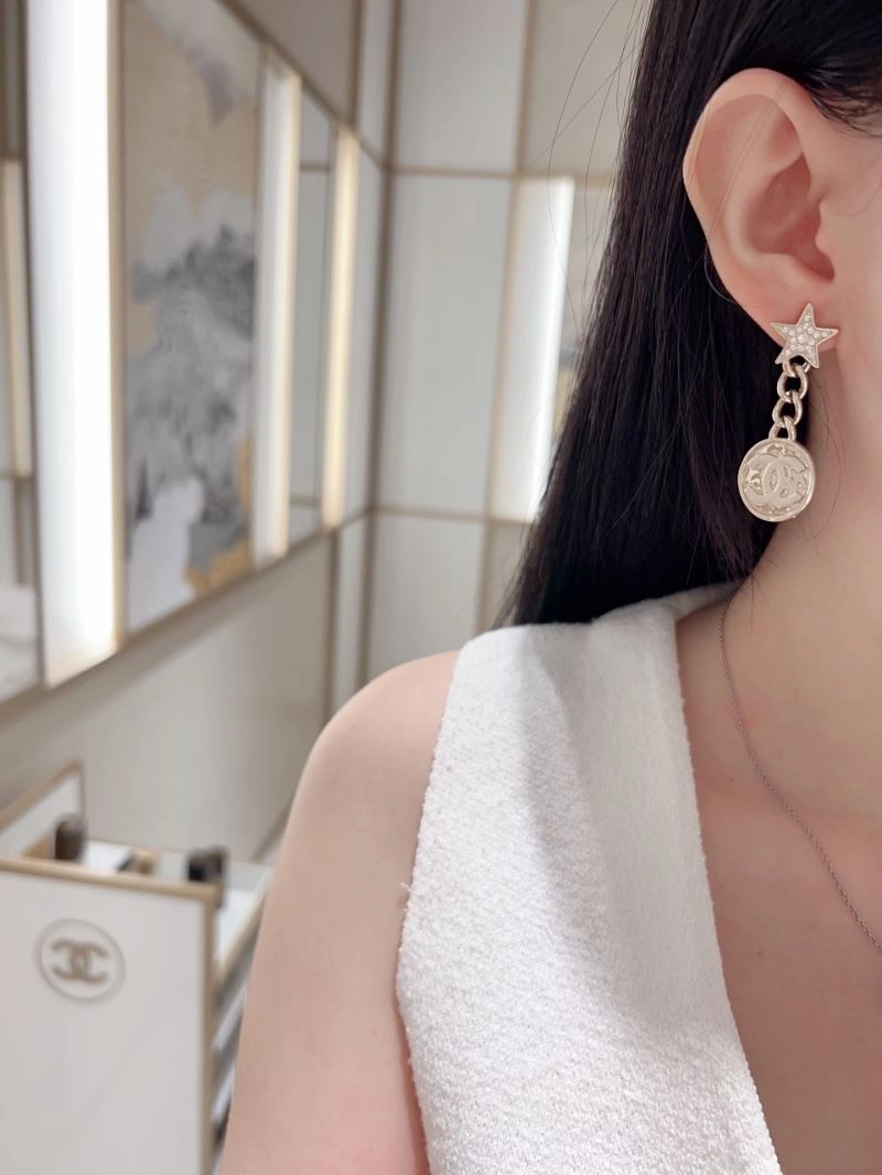 Breathable Chxnxl Earrings 291403