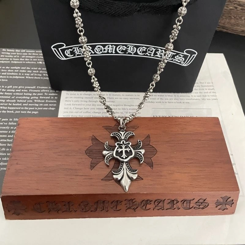 Sophisticated Chrxmx Hxxrts Necklaces 300747