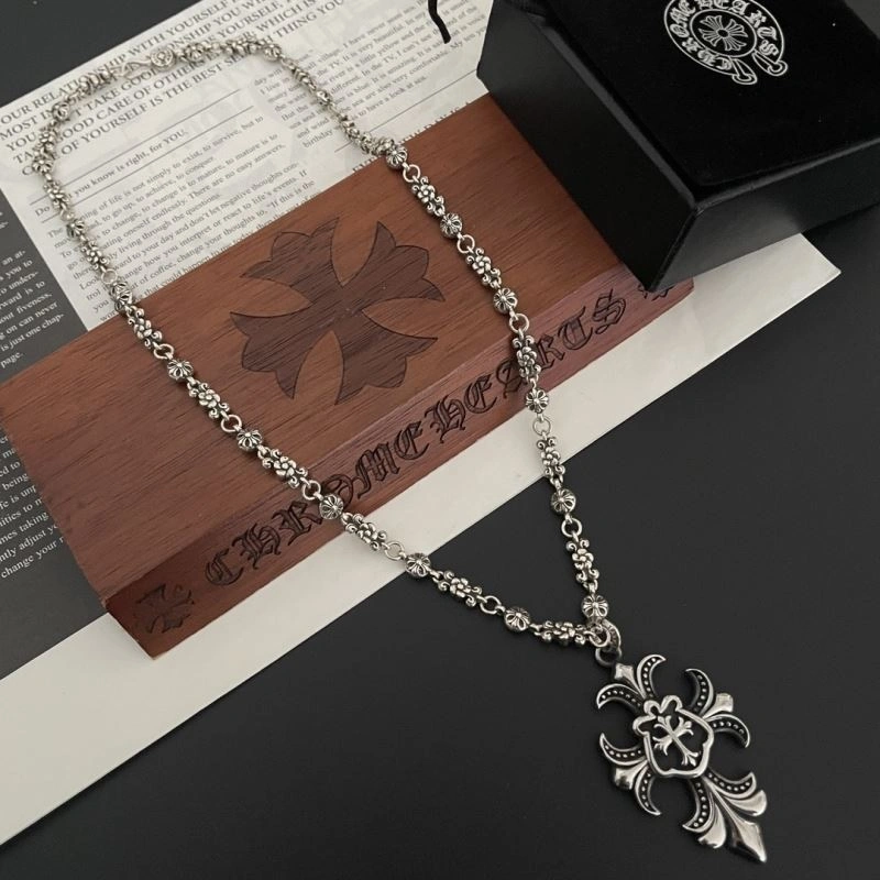 Sophisticated Chrxmx Hxxrts Necklaces 300747