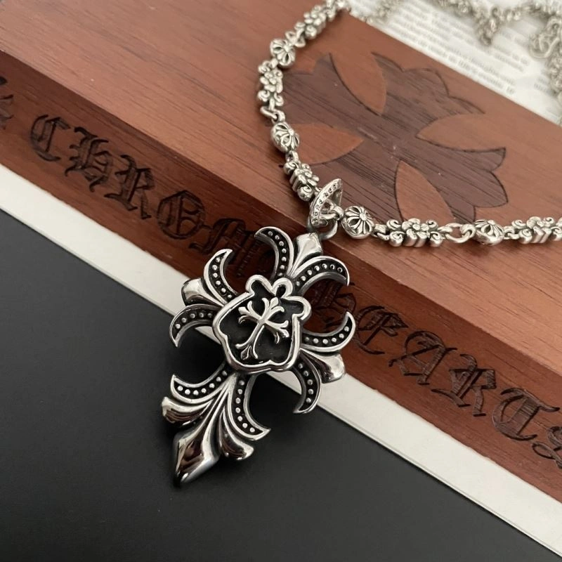 Sophisticated Chrxmx Hxxrts Necklaces 300747